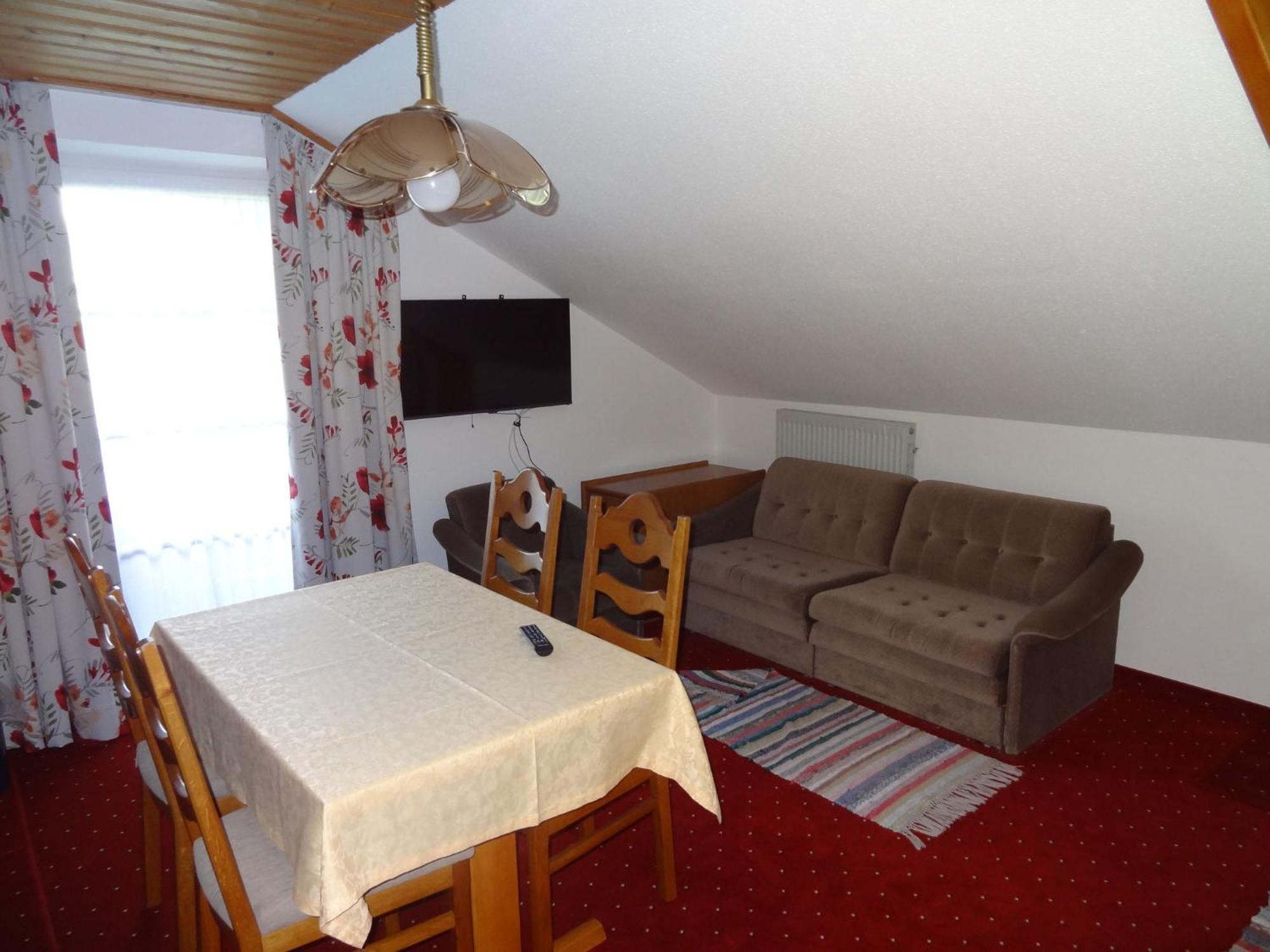 Pension Holzapfel Sankt Georgen im Attergau Camera foto